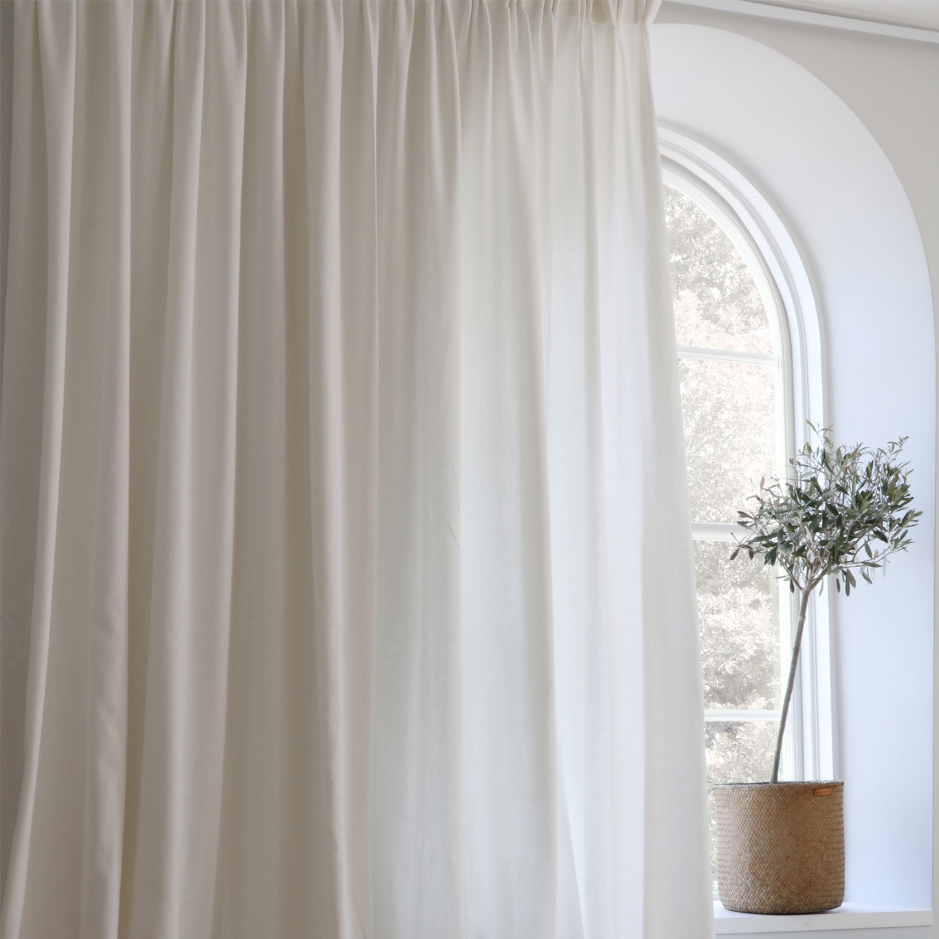 Studio Curtain Double Width White, 290x250 cm