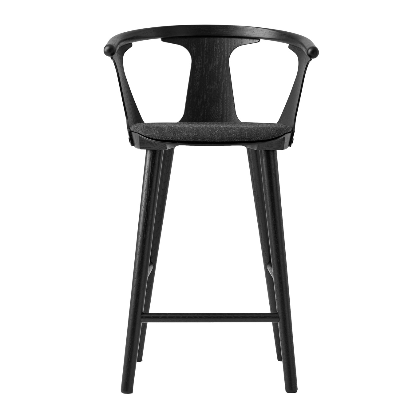 In Between Bar Stool Sk8, Black Lacquered Oak / Fiord 191
