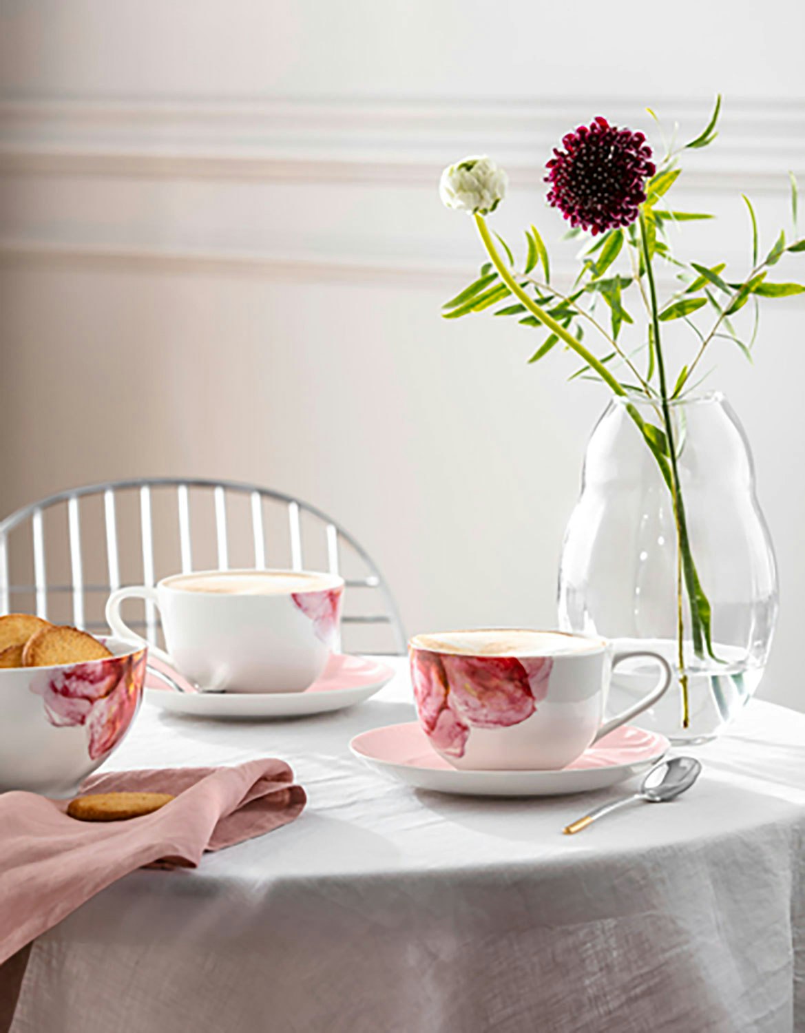 https://royaldesign.co.uk/image/6/villeroy-boch-rose-garden-bkfst-cupsauc-2pcs-pink-1?w=800&quality=80