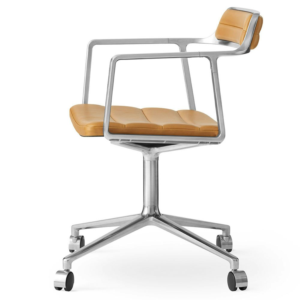 452 Swivel Chair With Wheels, Polished Aluminium / Sand Coloured Leather